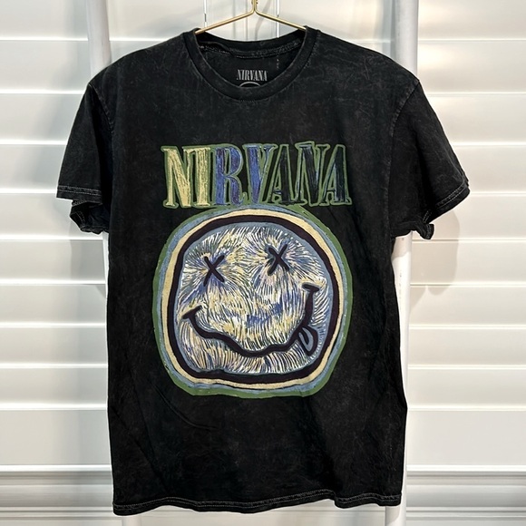 Nirvana Smiley Face Logo Gray-Washed Licensed Band T-Shirt NWOT | Medium - Picture 1 of 7